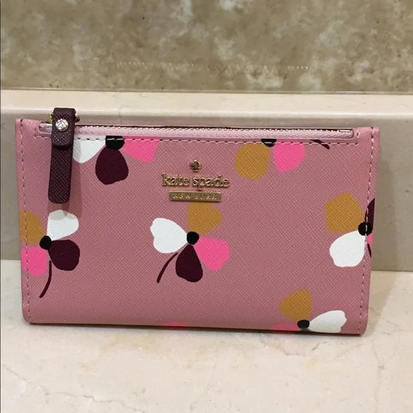 Kate Spade Wallet - Picture 1 of 8